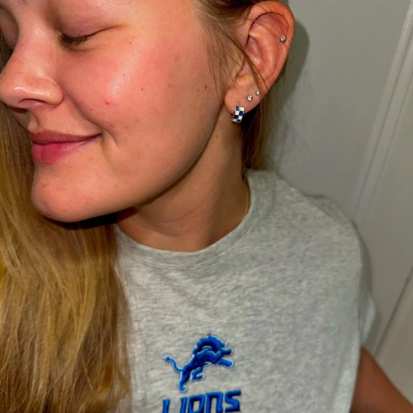 Blue & White Checkered Enamel Huggies