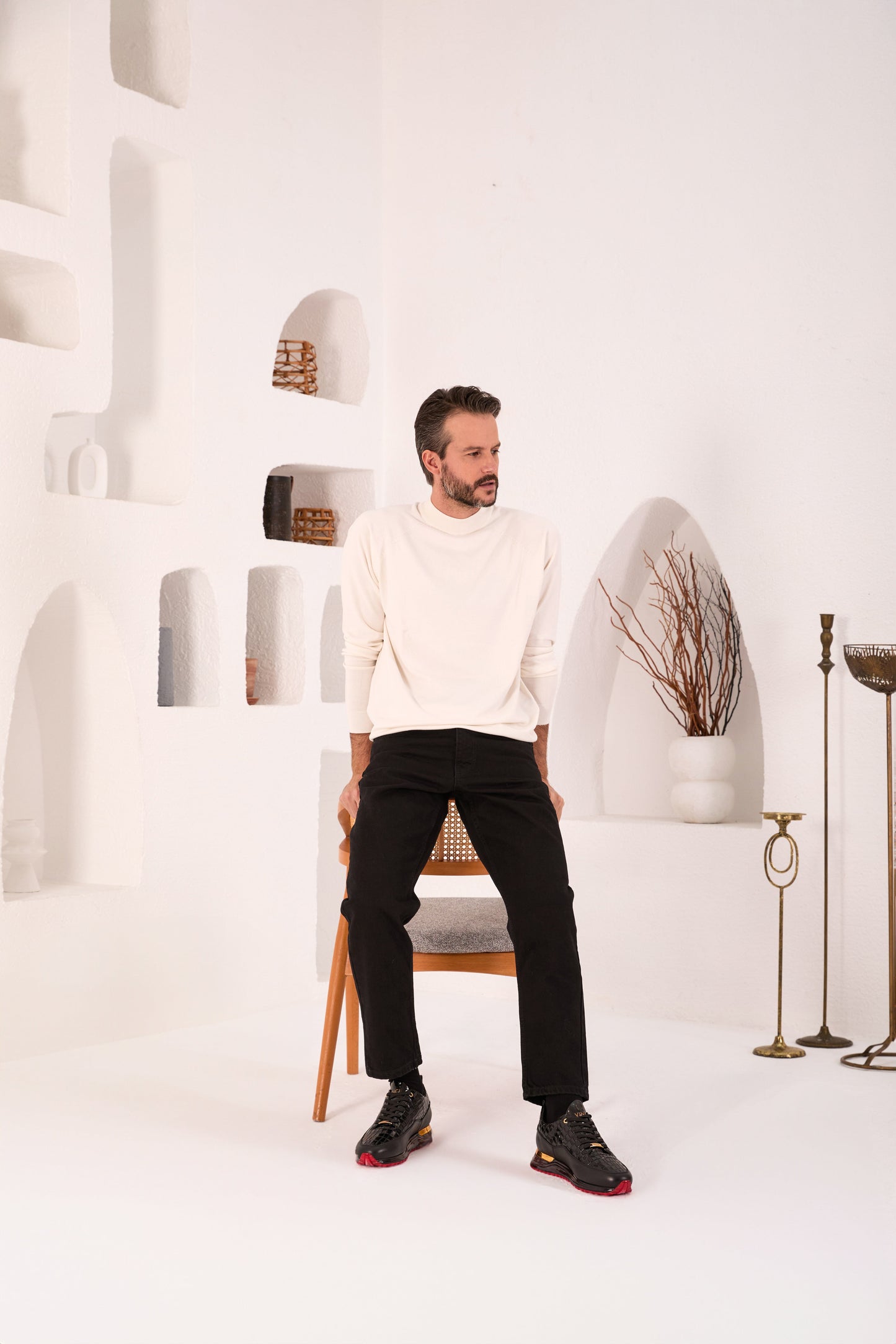 The Marseille Black Leather Men Sneaker