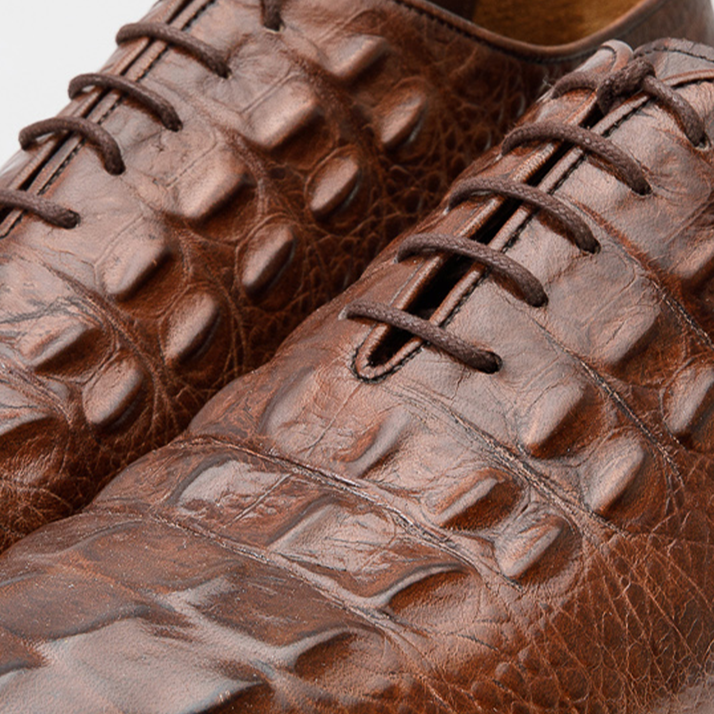 The Randor Brown Crocodile Leather Oxford Men Shoe