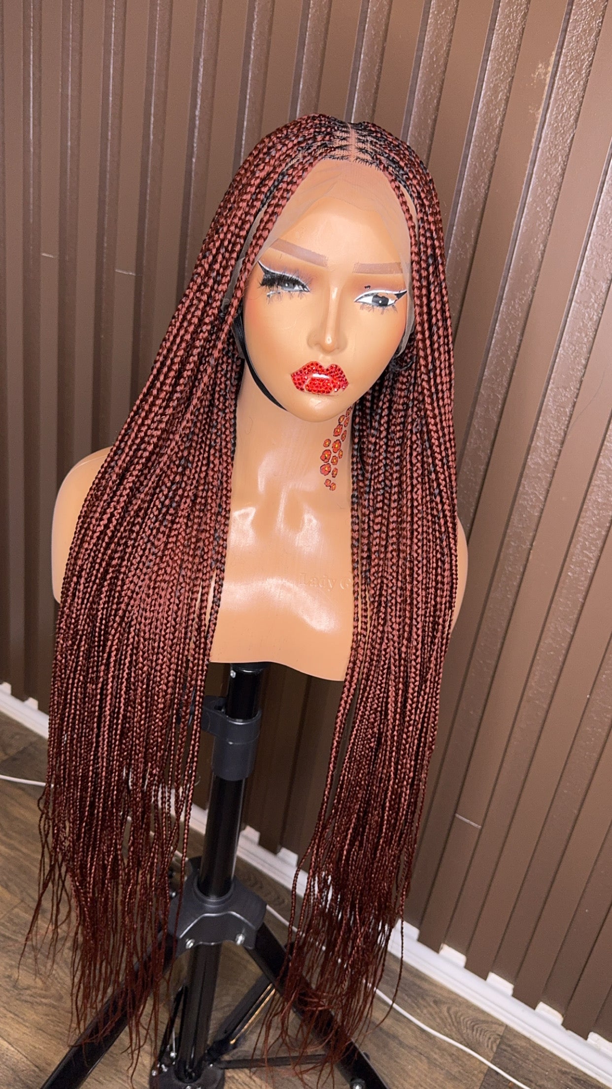 Color 350 knotless braided wig