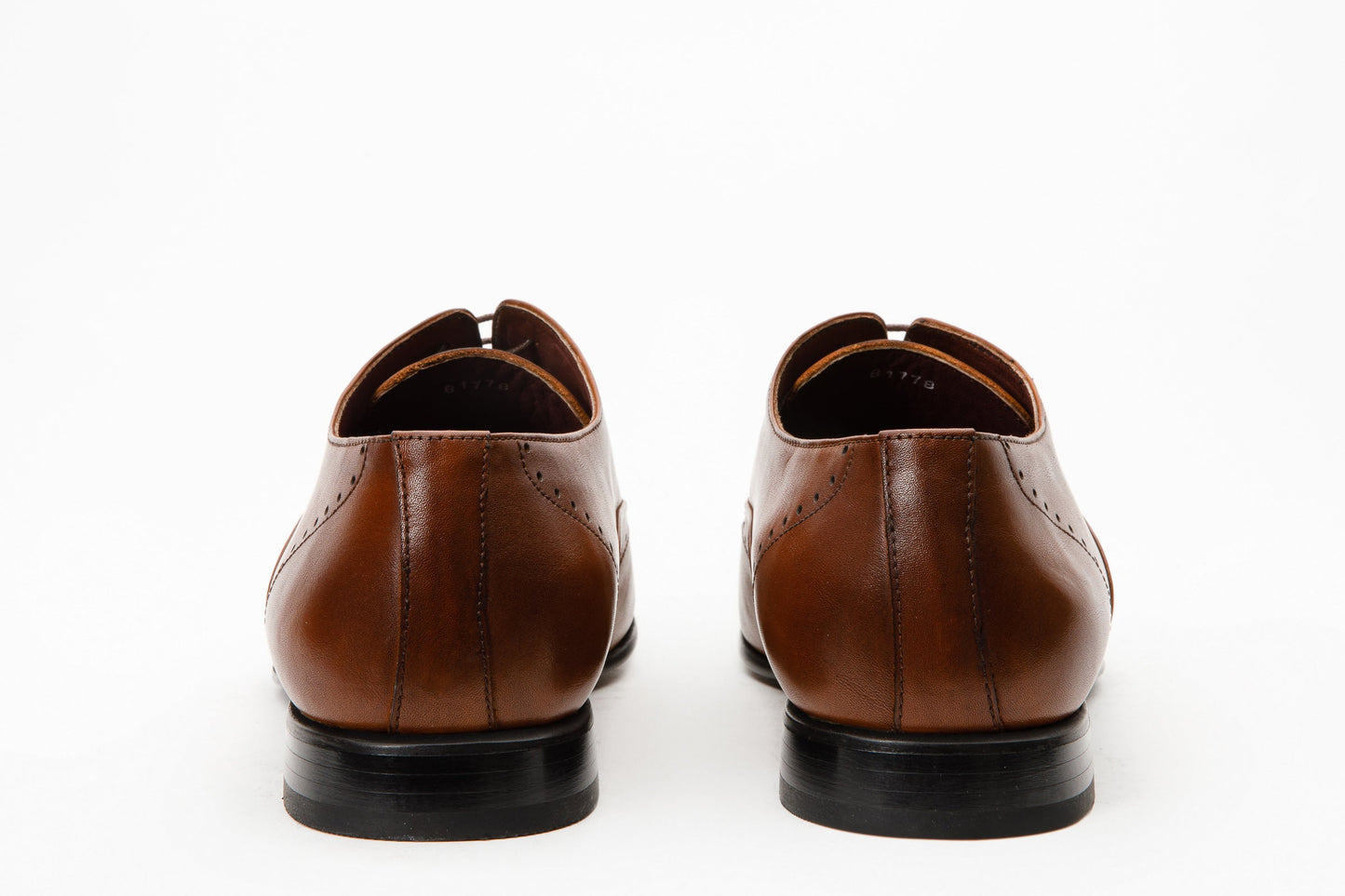 The Roma Tan Leather Wingtip Oxford Men Shoe