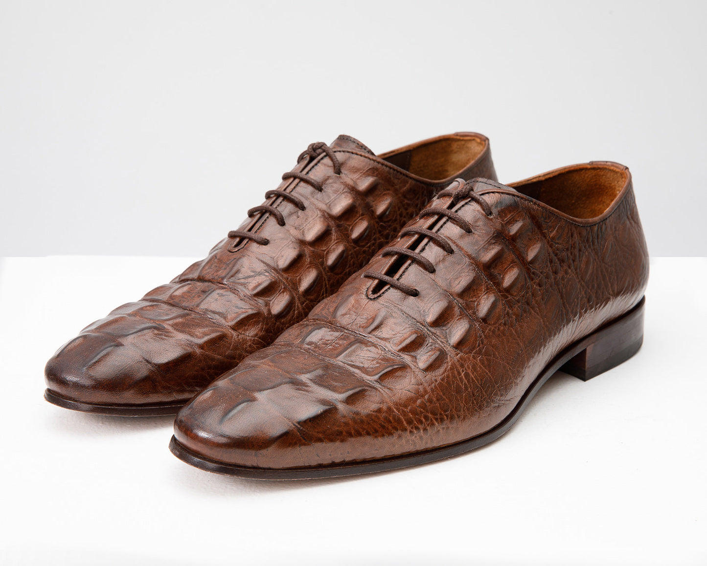 The Randor Brown Crocodile Leather Oxford Men Shoe