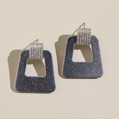 Silver Leaf Luxe Avery